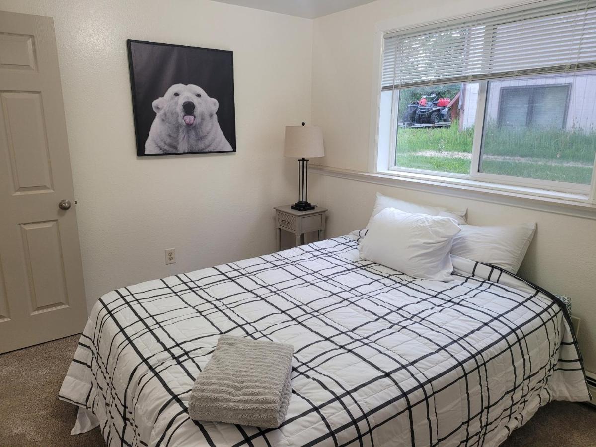 Newly Furnished Relaxing Stay 费尔班克斯 外观 照片