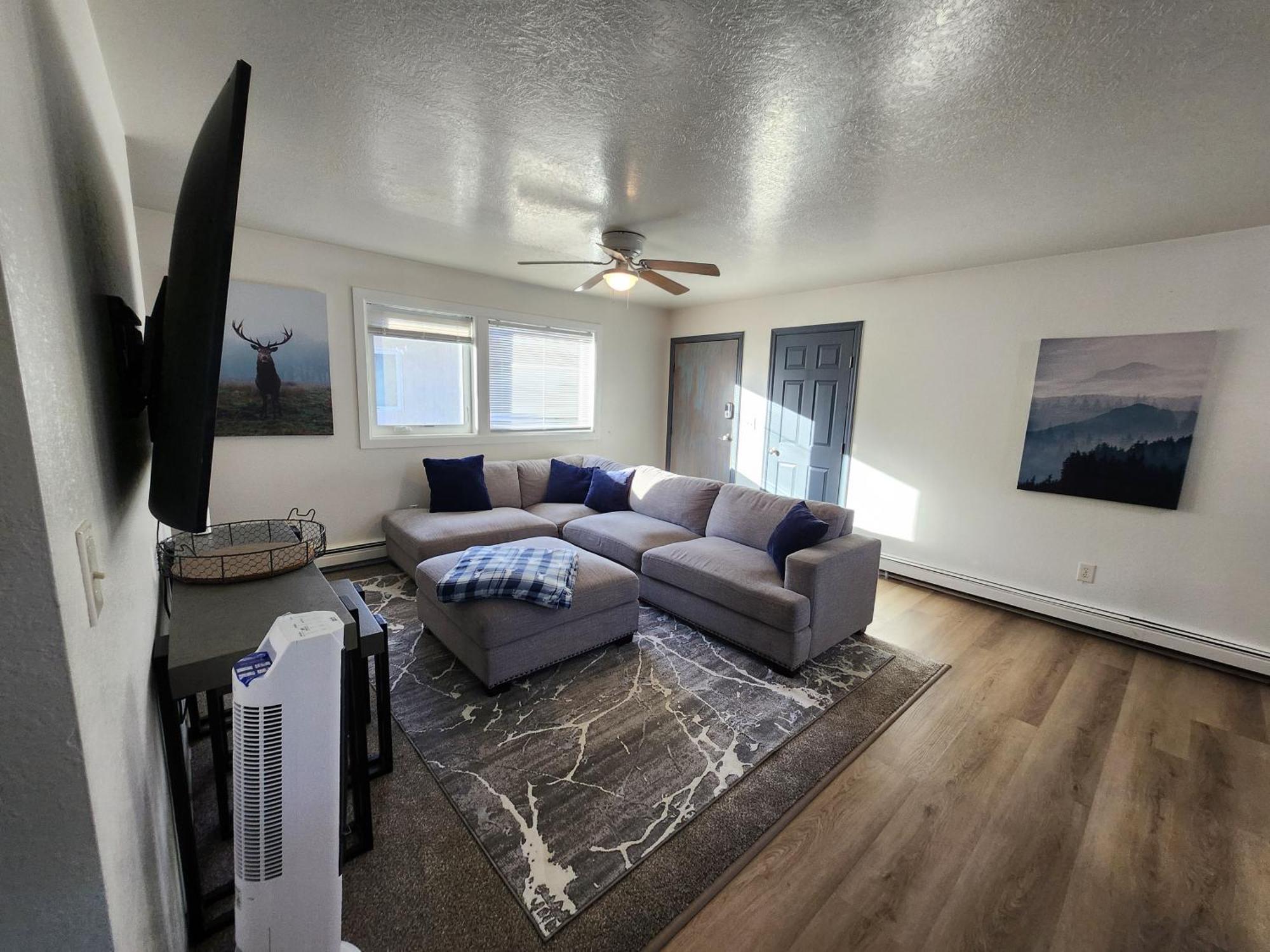 Newly Furnished Relaxing Stay 费尔班克斯 外观 照片